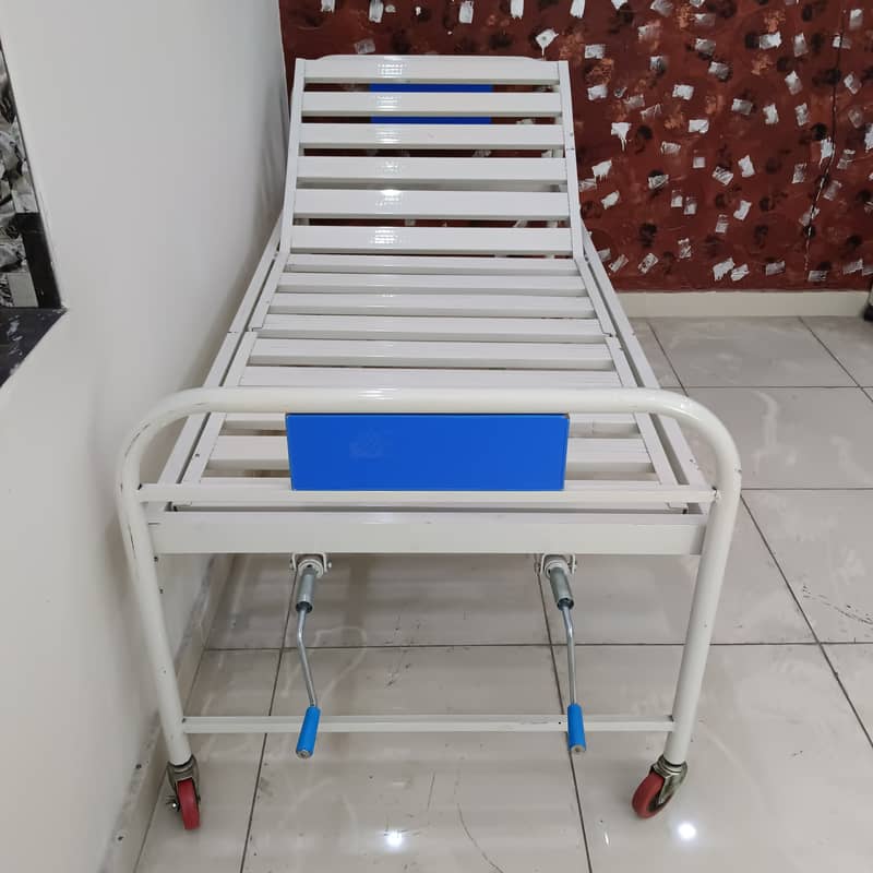 Manufacture Hospital Furniture Medical Bed Patient Bed Surgical Beds 2