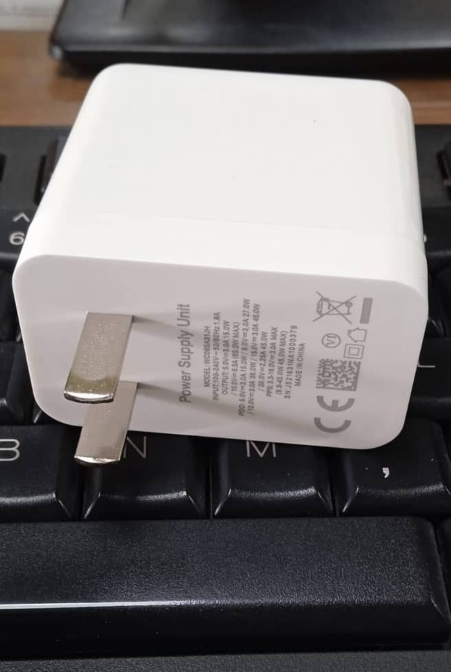 Oneplus charger 65watt 9pro model 100% Genuine Boxpulled 4