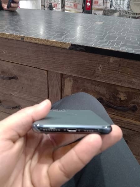 Iphone 11 pro max 256gb pta approved 2