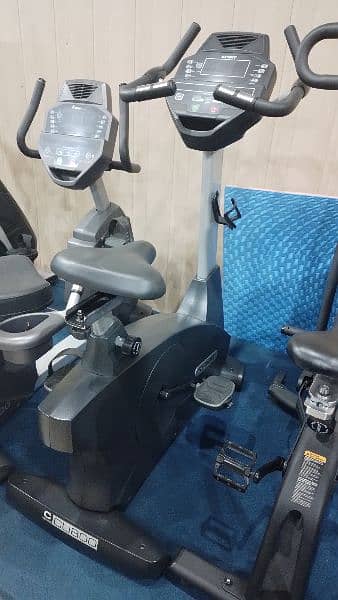 cu800 spirit usa commercial upright bike gym and fitness machine 6