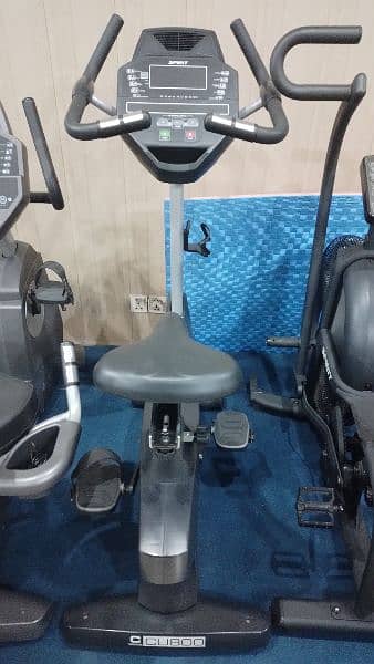 cu800 spirit usa commercial upright bike gym and fitness machine 7
