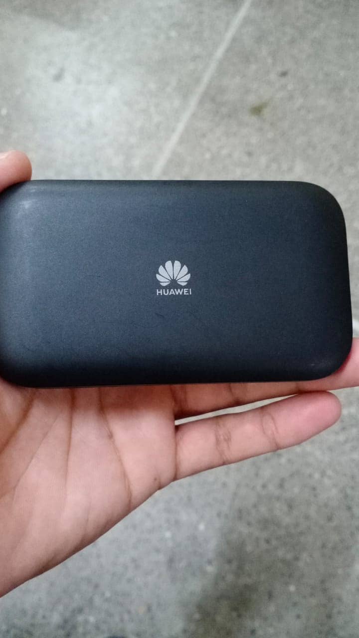 Huawei 4g plus wifi device 1