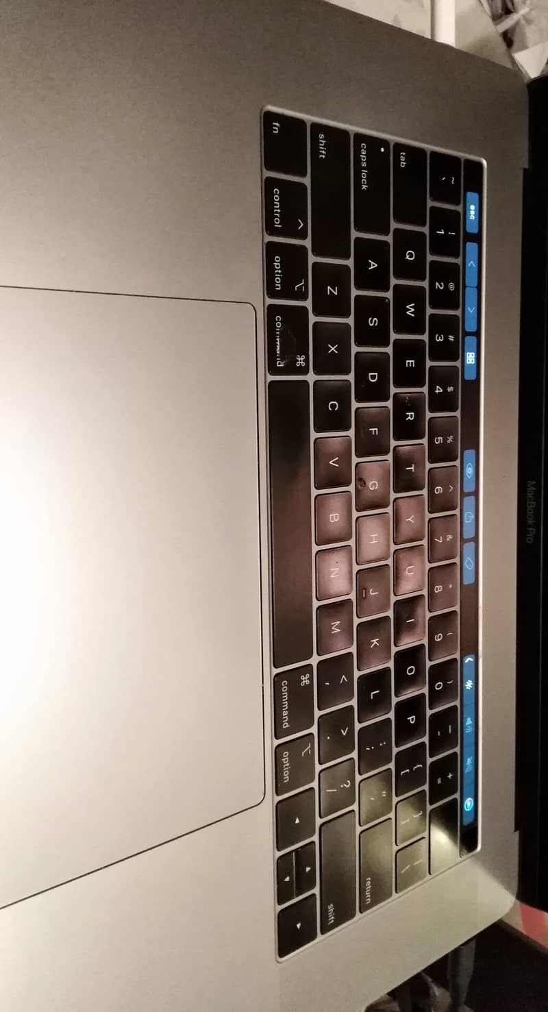 Macbook 15" 2018 16gb/512gb Lines on Screen Model A1990 Touch Bar / ID 6