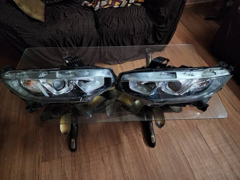 Honda civic X front lights 2