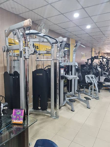 COMMERCIAL SMITH MACHINE & GYM EQUIPMANT 3