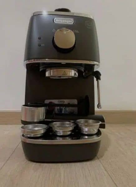 IMPORTED DELONGHI COFFEE MAKER MACHINE 0