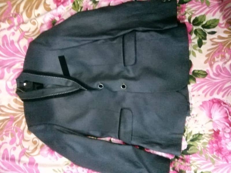 I'm selling my pant coat only 1 time used 3