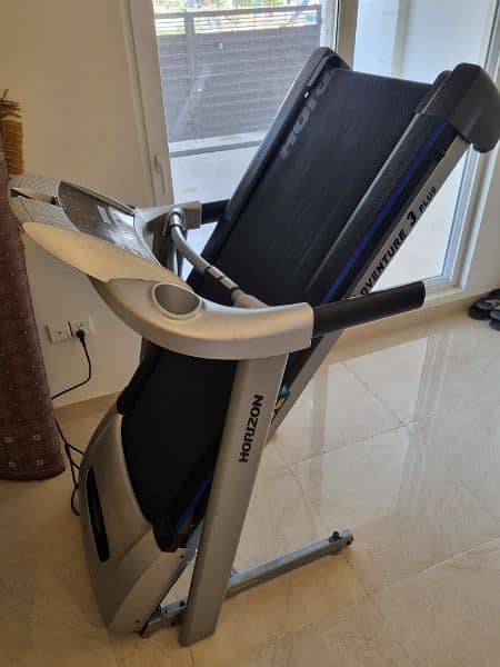 Imported Canadian Treadmill for gym, home (Horizon Adventure 3 plus) 3