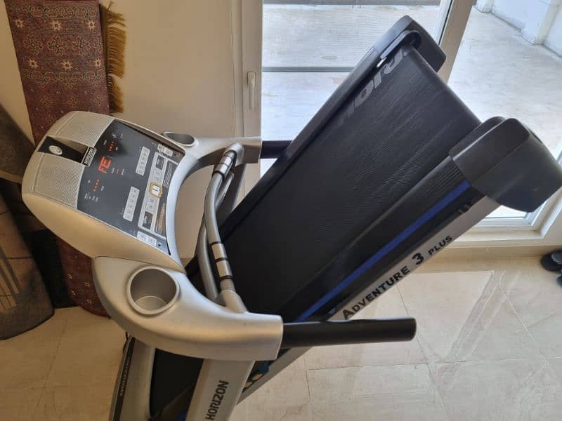 Imported Canadian Treadmill for gym, home (Horizon Adventure 3 plus) 4