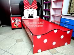 Minnie mouse bed with side table