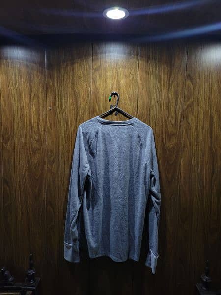 Original UnderArmour Fleece Shirt 2