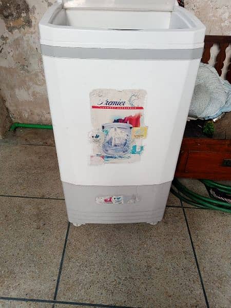 I am selling my washing machine new condition 3