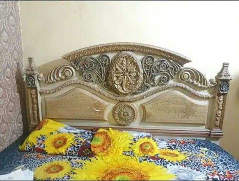 Antique wood bed set 0