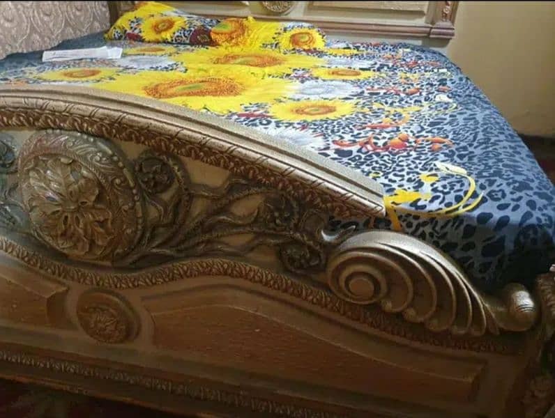 Antique wood bed set 2