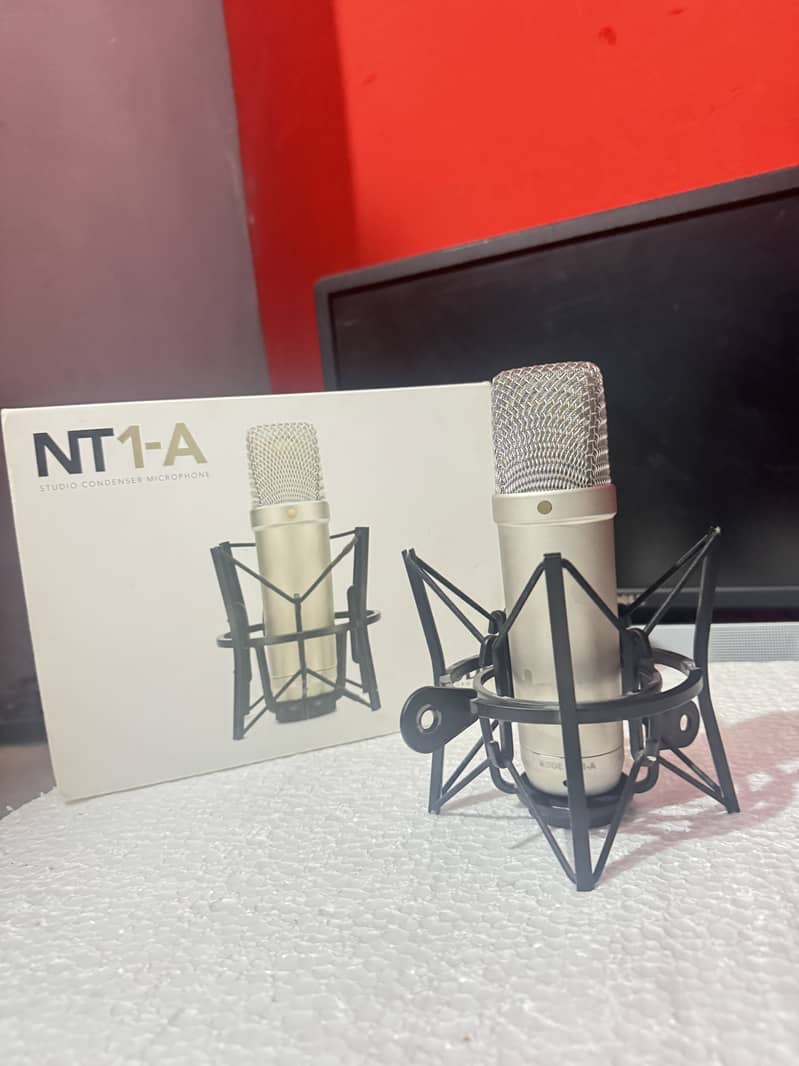 Rode NT1a Microphone with stand and PreSonus AudioBox USB 96 14