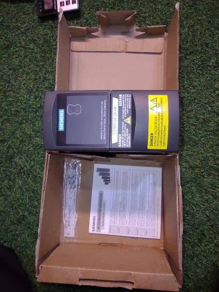 SIEMENS MICROMASTER VFD INVERTER 0.75KW BOX AVAILABLE 0