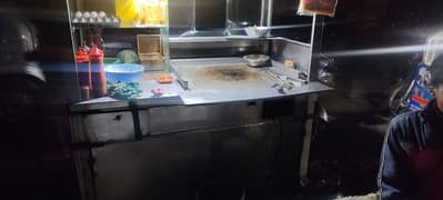 burger shawarma counter