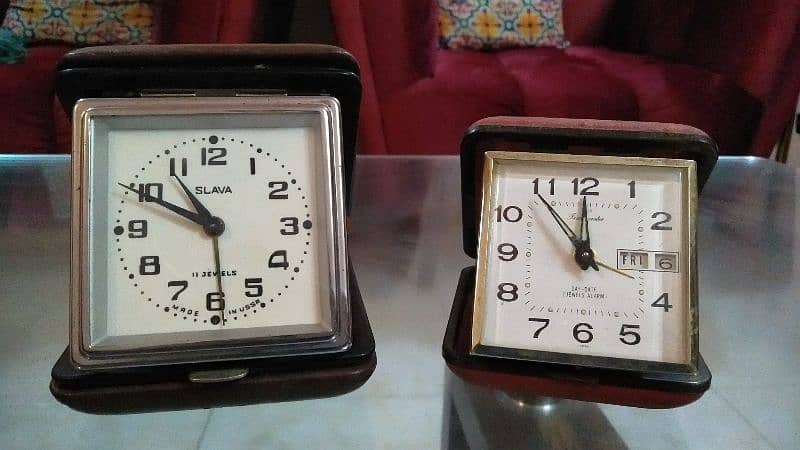 old antique portable clock made in usa and Japan 5