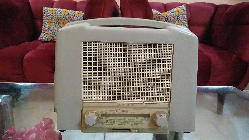 vintage antique radio made in England 1