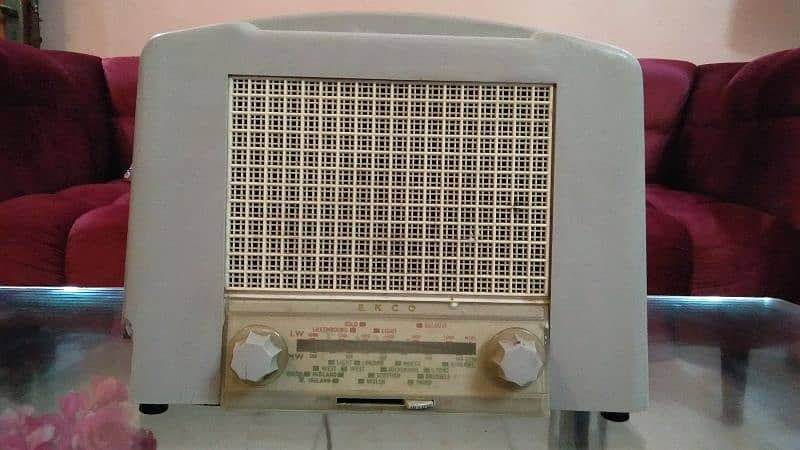 vintage antique radio made in England 2