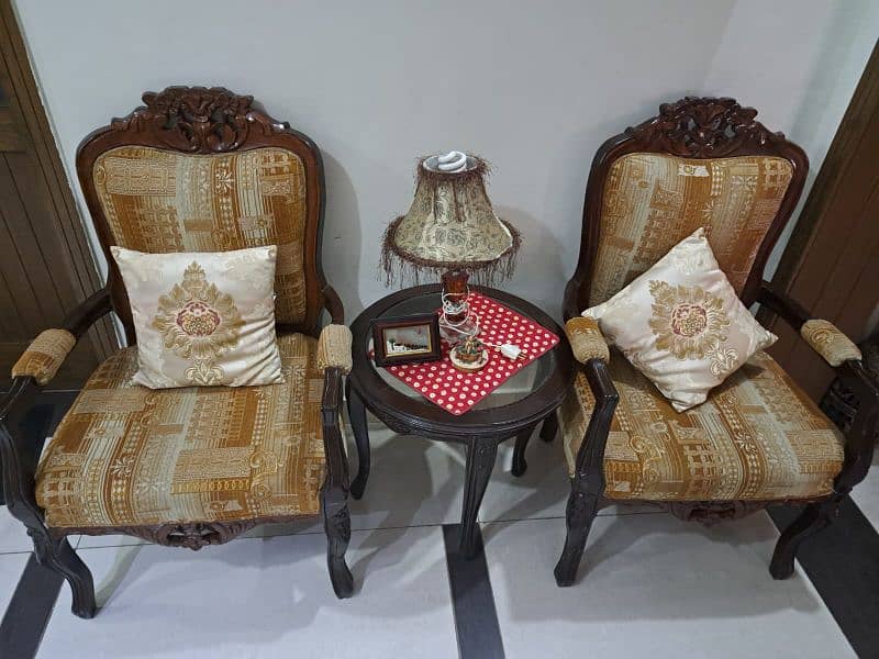 victorian Chairs with Coffee Table 5