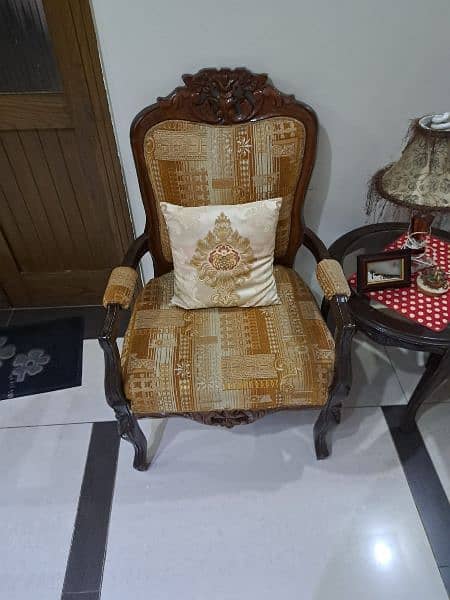 victorian Chairs with Coffee Table 8