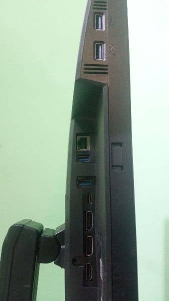 24" Dell P2422HE Borderless USB-C Monitor 7