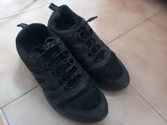 Mens Shoes Size 9 (All in 3000)