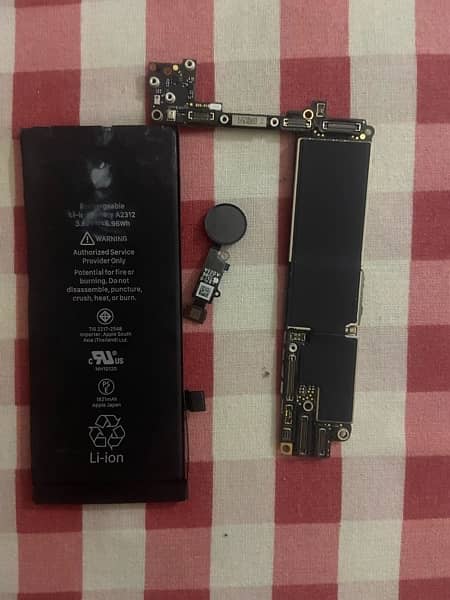 iphone se 2020 Icloud board and Battey and all parts available 2