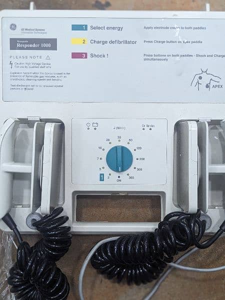 GE Cardiac Defibrillator Monophas Battery and Other thing 100% Working 2