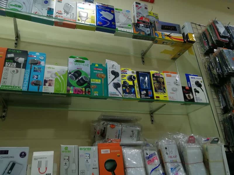 Mobiles Accesories shop 7