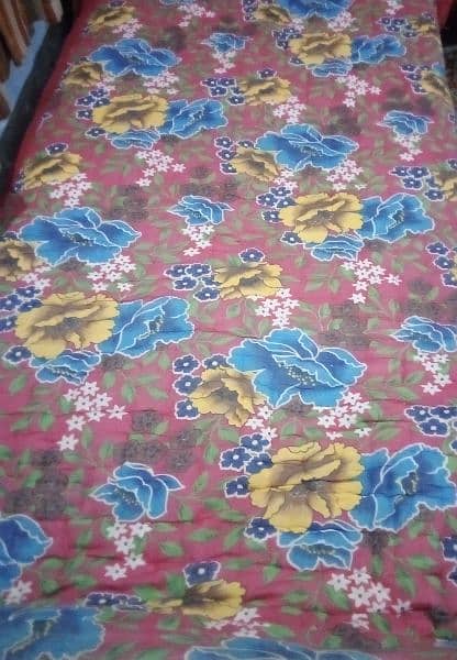 SINGLE BED RAZAI FILLING WITH COTTON and 2 GAO TAKIA 1