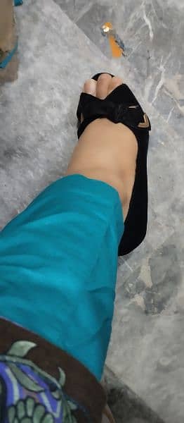 Black velvet high heels for girls 6