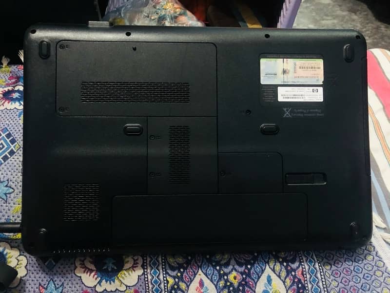 HP Compaq presario Cq60 laptop 10/10 3