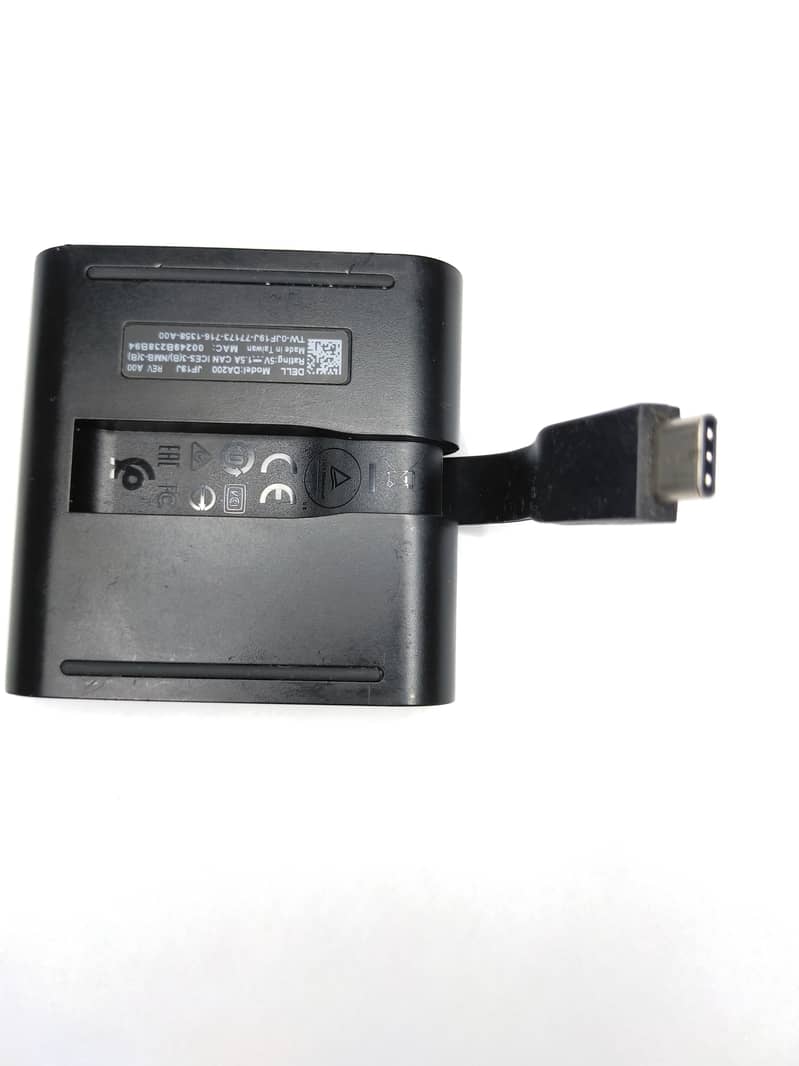 Dell converter Type C hub/dock to USB,VGA,HDMI,LAN 4