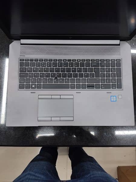 HP ZBOOK 17 G5 Mobile Workstation 1