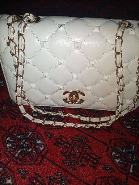 white handbag 1