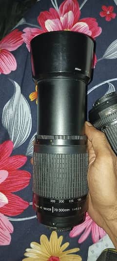 Nikon lens 70/300