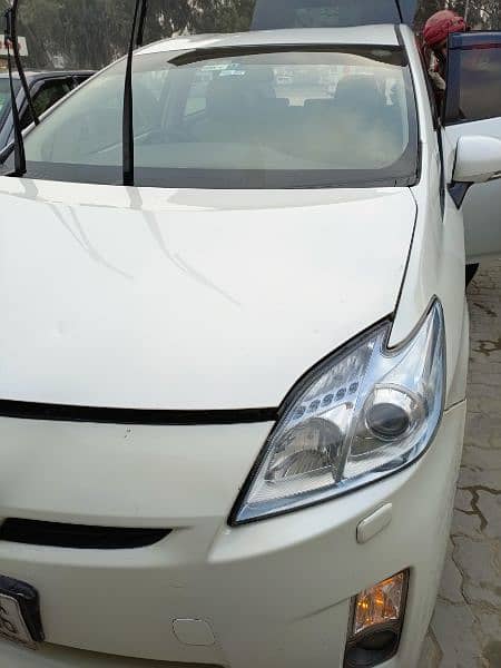 TOYOTA PRIUS 2011 3