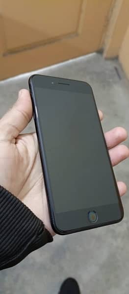 Iphone 7 plus 256GB Pta approved 1