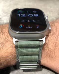 Apple Watch Ultra 49mm (Titanium with Green Band) Original