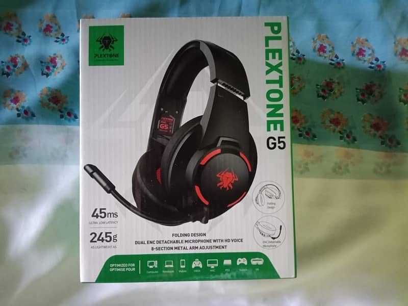 Gaming Headphones Brand he Wireless with Separate Mic 0