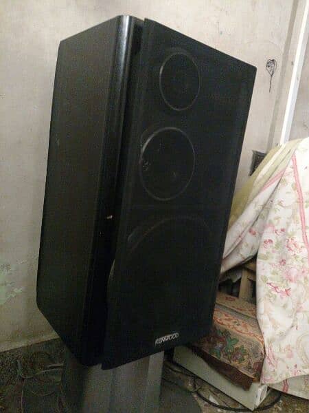 Kenwood speaker 7J. 10