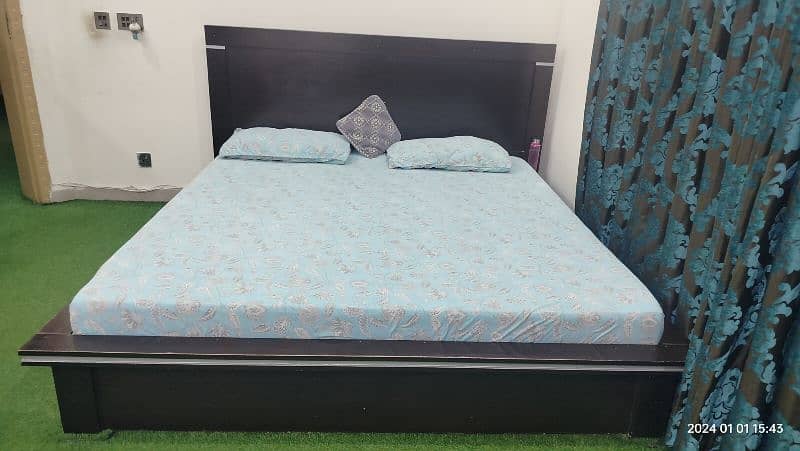 Bed along with mattress, side tables and dressing table 1