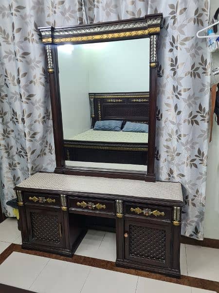 Bed set with Dressing Table 1