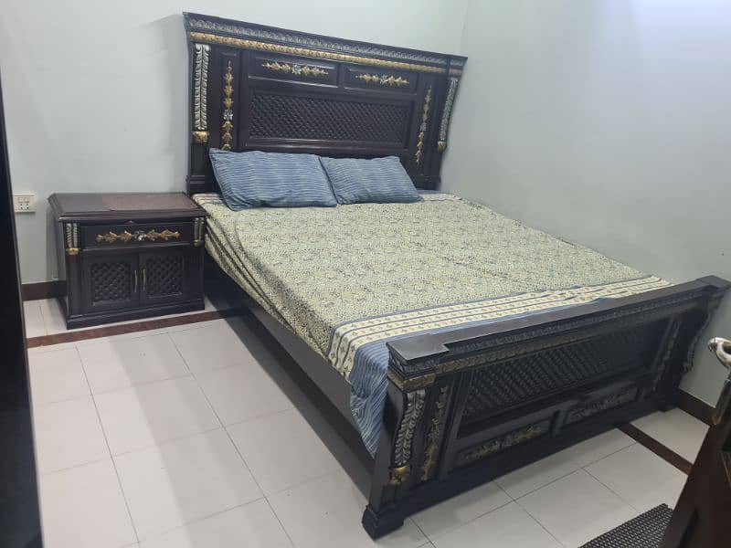 Bed set with Dressing Table 2