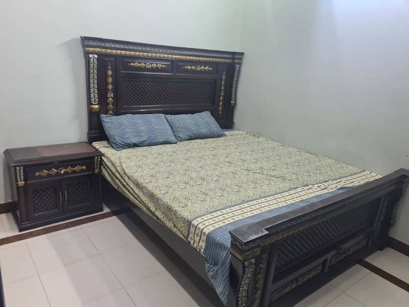 Bed set with Dressing Table 4