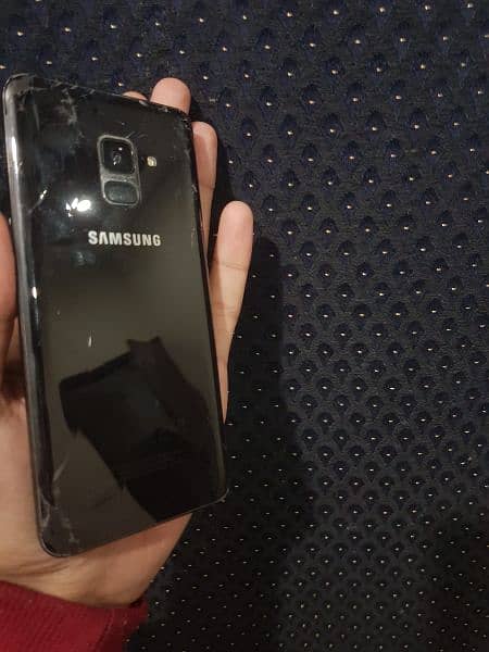 Samsung S A8 1