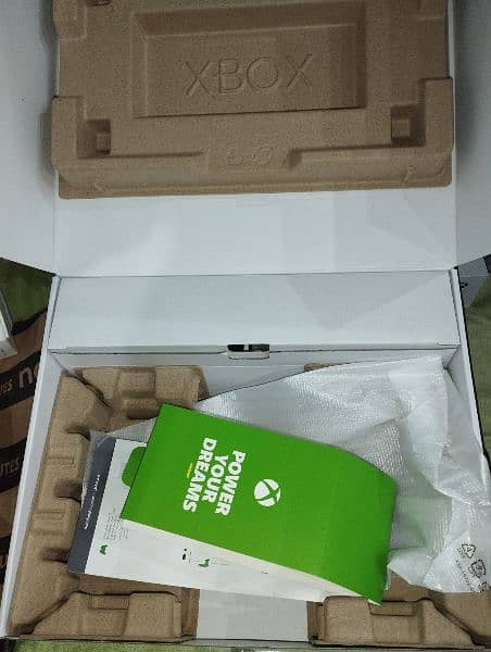 Xbox Console Series S (Latest Model) with Box 9
