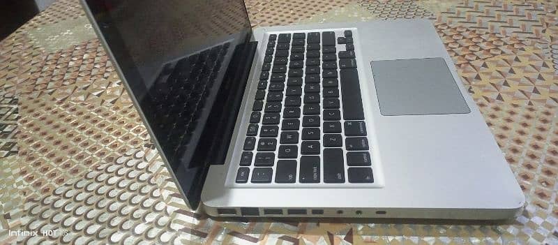 apple 2009 macbook 2